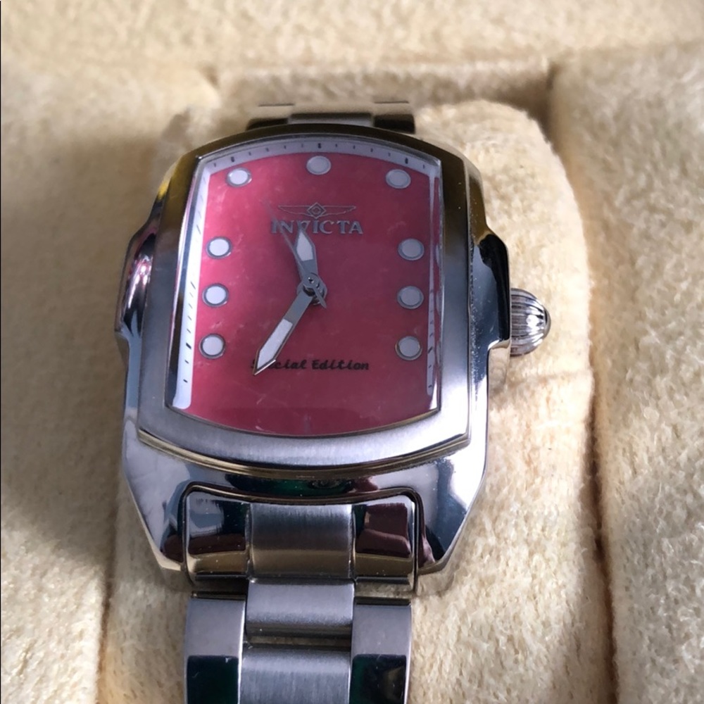 Invictia watch